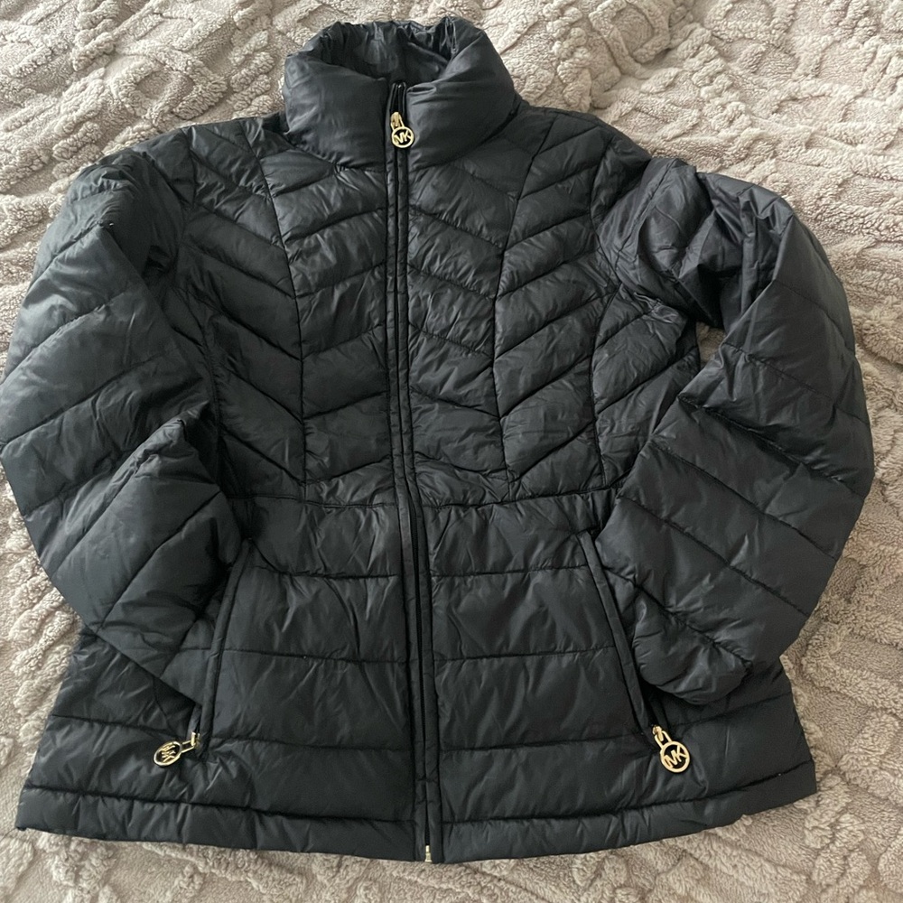 Women’s Black Puffer Jacket
